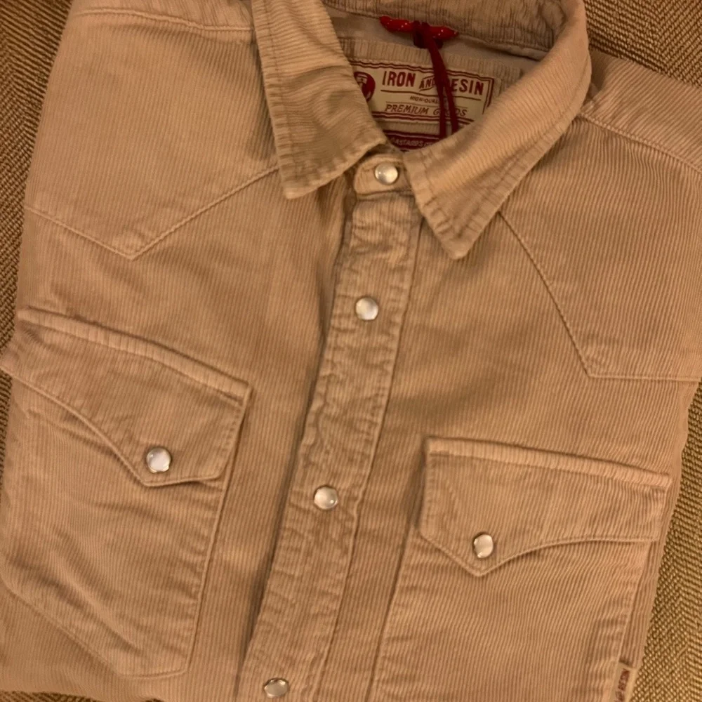 Iron & Resin Corduroy Ojai Shirt - Picture 8 of 14